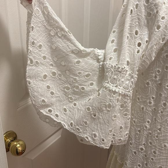 M Made In Italy White Eyelet Crochet Lace Long Bell Sleeve Mini Dress - Picture 6 of 12